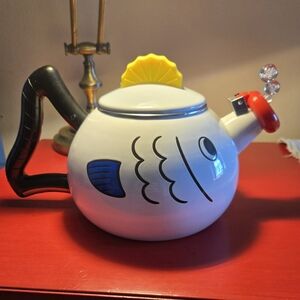 Vintage Kamestein Fish Tea Pot